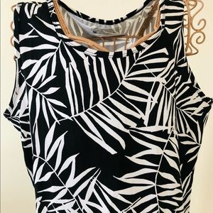Coolibar black and white top